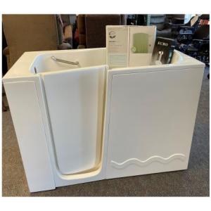 Discounted Floor Model Walk In Tub available for purchase at The Comfort Zone in Port Alberni. Call for pricing 250 724 4477