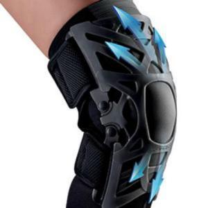 Reaction Web - Dynamically stabilizes the patella on all sides, bringing the patella into proper tracking position to reduce pain for patients with general patellofemoral instabilities. The open framework of the elastomeric web, in combination with the mesh backing, creates a comfortable fit and a breathable solution for relief of anterior knee pain. Call The Comfort Zone Mobility Aids & Spas for Pricing 250 724 4477 or email info@albernicomfortzone.com