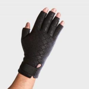 Thermoskin THERMAL COMPRESSION GLOVES - Promotion of increased blood flow facilitates enhanced recovery and temporary relief from pain/soreness associated with sports injuries, arthritis and RSI.  Call The Comfort Zone Mobility Aids & Spas for Pricing 250 724 4477 or email info@albernicomfortzone.com